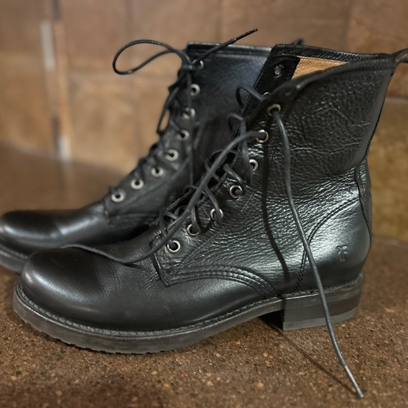 Frye Black Veronica Leather Combat Boots, Biker size 8.5 B - Picture 11 of 16